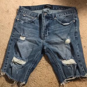Men’s jean shorts!